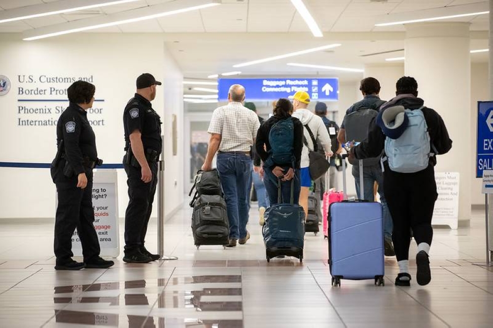 Países europeos y Canadá emiten advertencias tras deportaciones de sus ciudadanos desde EEUU