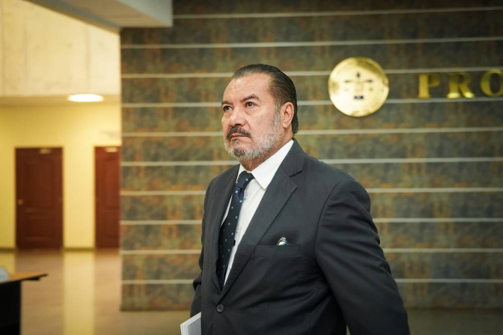 Juramentan peritos financieros en caso de enriquecimiento ilícito de exdiputado Mata Bennet