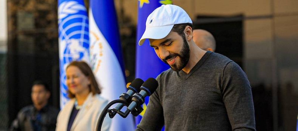 Grok: Nayib Bukele pregunta a la IA de Elon Musk luego de respuestas críticas en X