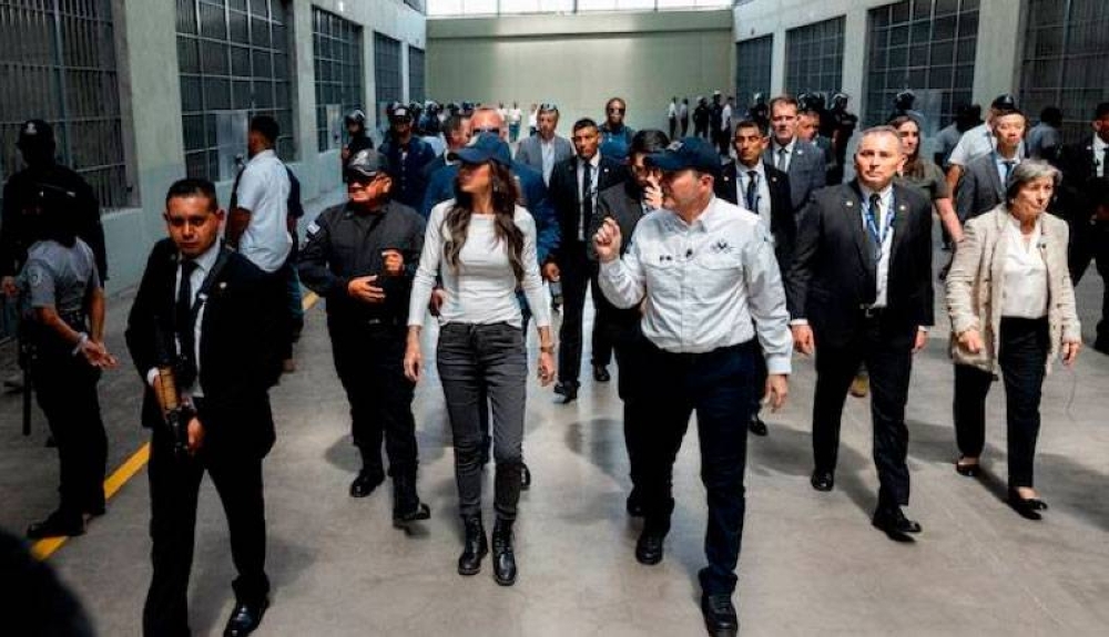 El Salvador y EE.UU. actualizan acuerdo para compartir antecedentes penales de fugitivos