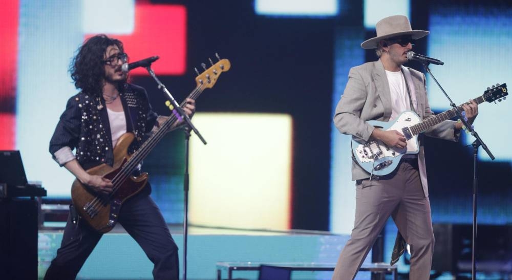 Morat y Camilo lanzan el tema «Me toca a mí» sobre el amor no correspondido