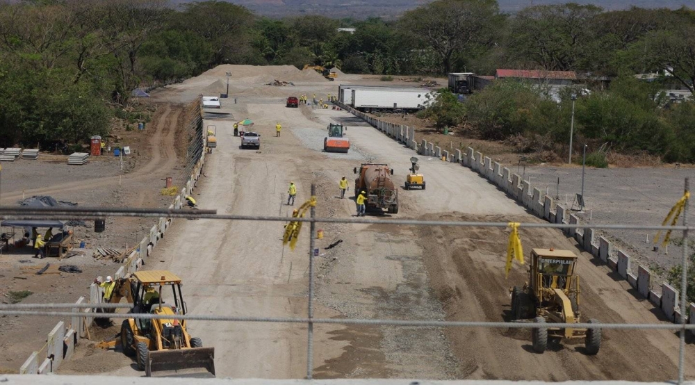 El Salvador y Guatemala se comprometen a entregar el puente binacional Arce a finales de 2025