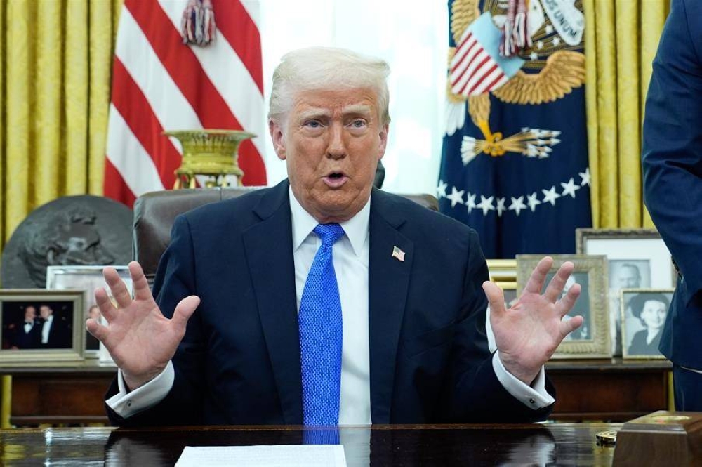 Trump dice que «no bromea» sobre un posible tercer mandato presidencial