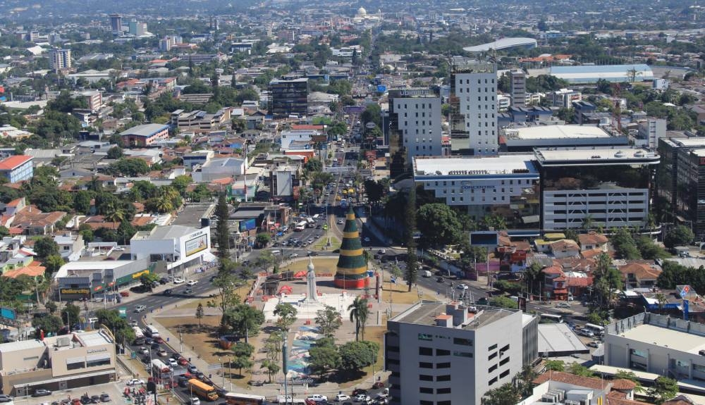 Citi Research prevé que la economía salvadoreña crezca un 2.4 % en 2025
