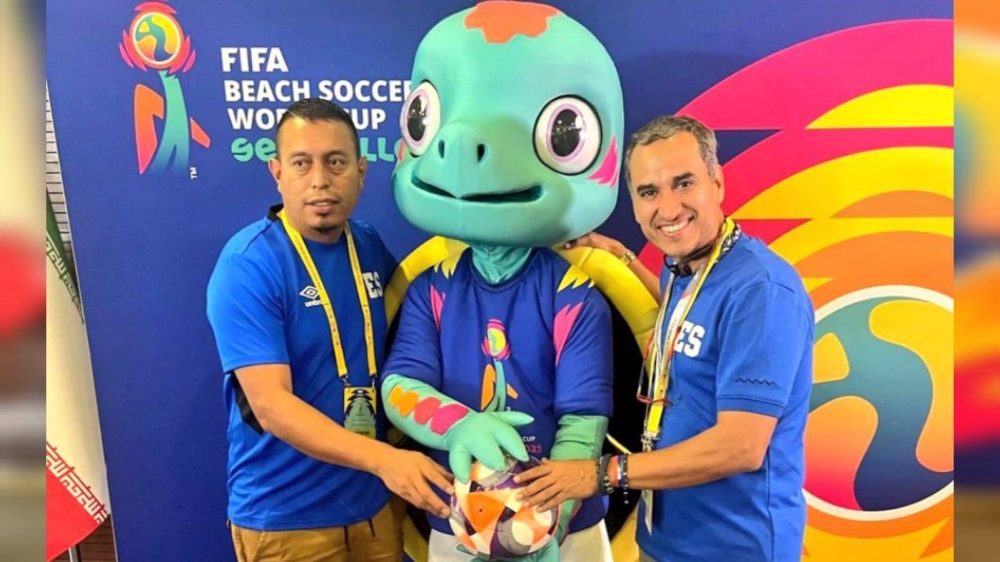 Delegación de la Selecta Playera llega a Seychelles para el sorteo de grupos del Mundial