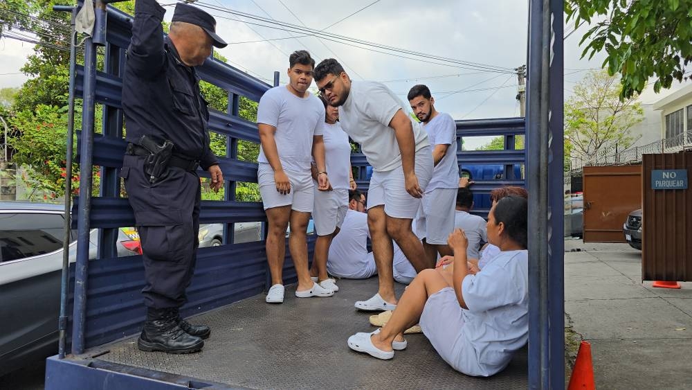 Caso Venicars ya acumula más de 1,000 denuncias, dice Fiscalía