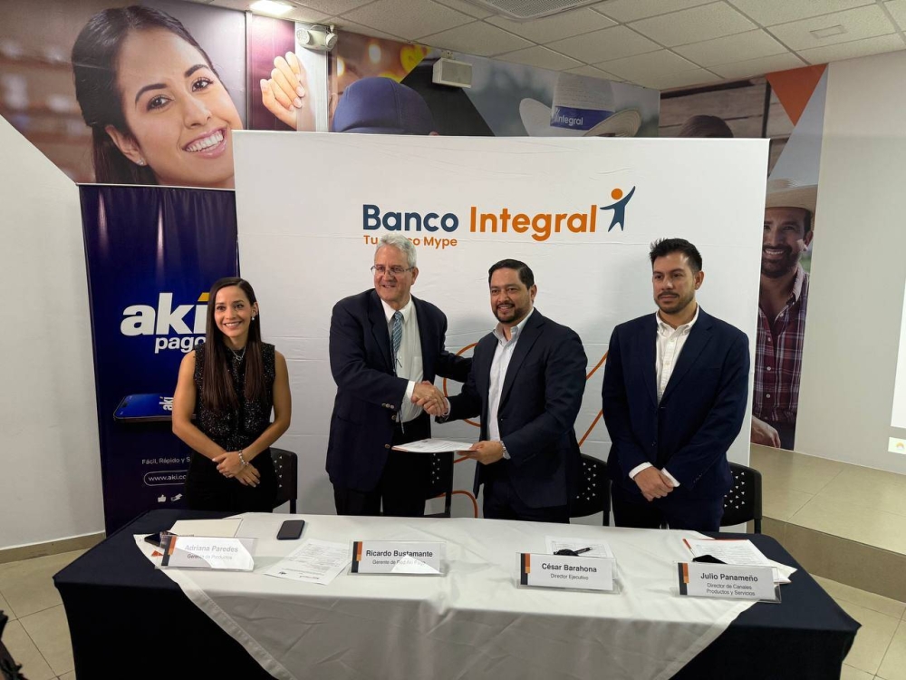 Banco Integral fortalece su presencia nacional con alianza estratégica junto a AKÍ Pago