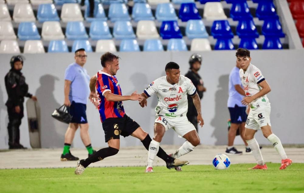 Alianza derrota 1-0 a FAS y se queda con el clásico centro-occidente