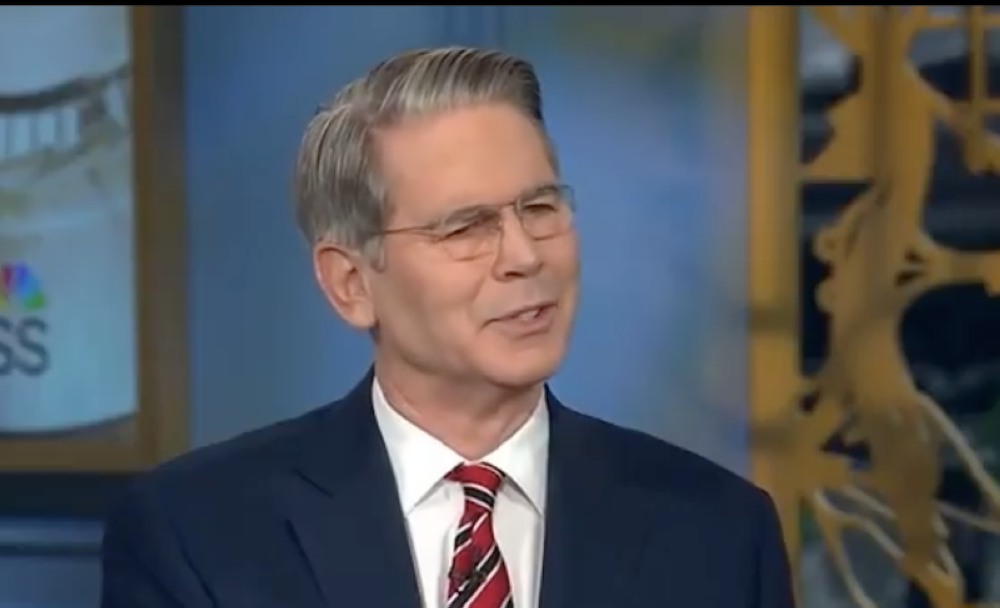 El secretario del Tesoro de EEUU descarta la recesión y asegura que Trump no revertirá aranceles