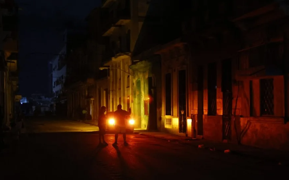 Los apagones simultáneos afectarán cerca del 47 % de Cuba este martes