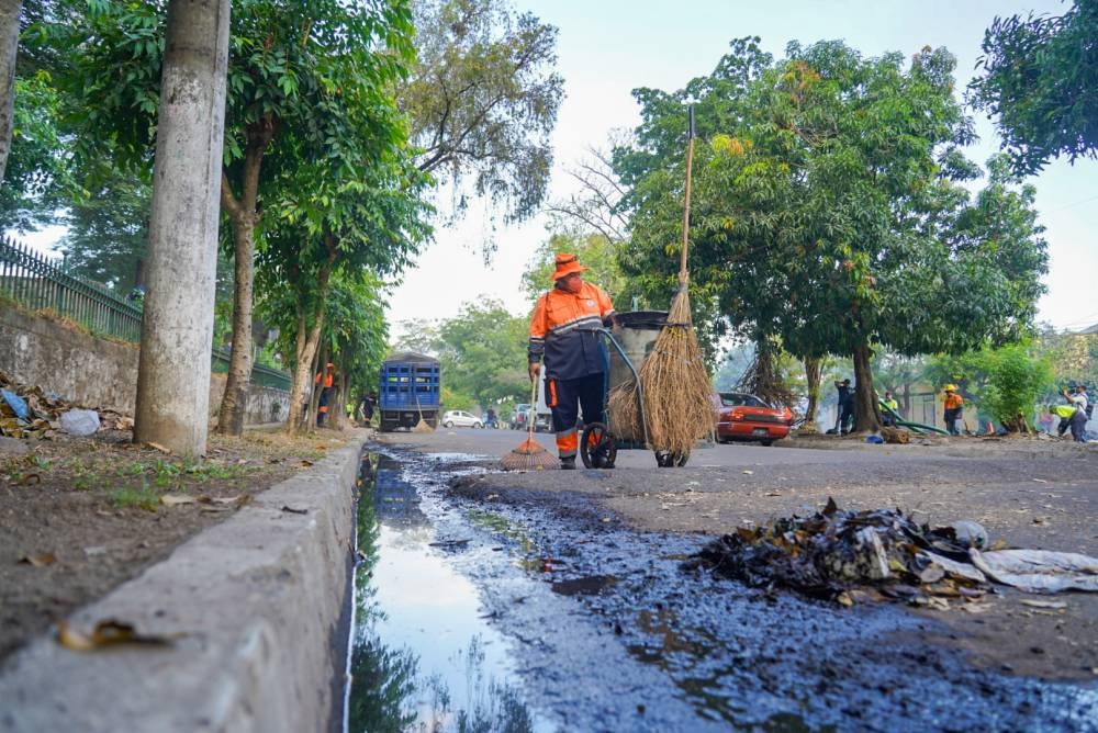 Alcaldía capitalina limpiará más de 62,000 tragantes