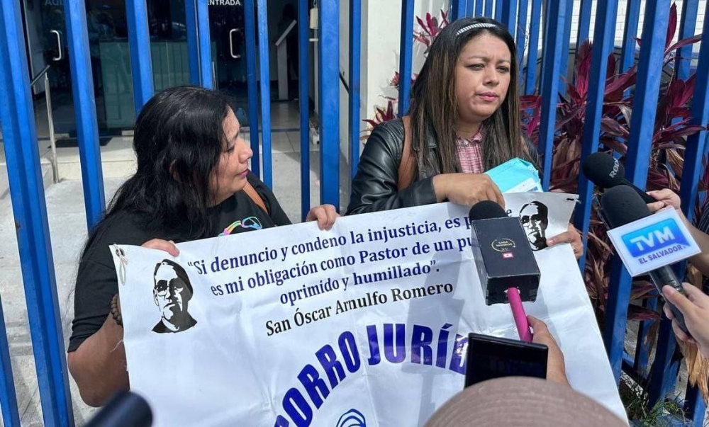 Presentan aviso penal contra Osiris Luna por privación de libertad de joven con VIH capturado en el régimen