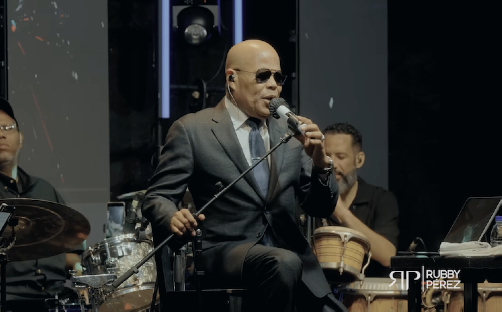 Muere Rubby Pérez, «la voz más alta del merengue», tras derrumbe en discoteca de Santo Domingo