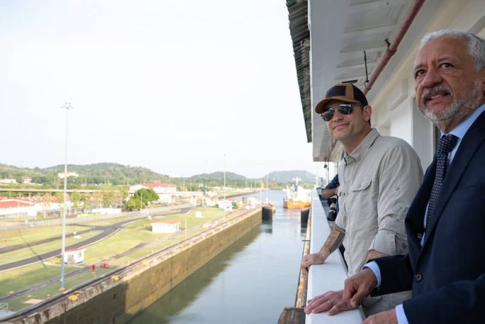 Secretario de Defensa de EEUU reconoce «la soberanía irrenunciable de Panamá sobre el Canal»