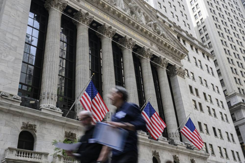 Cierre eufórico de Wall Street y alza de petróleo tras pausa arancelaria