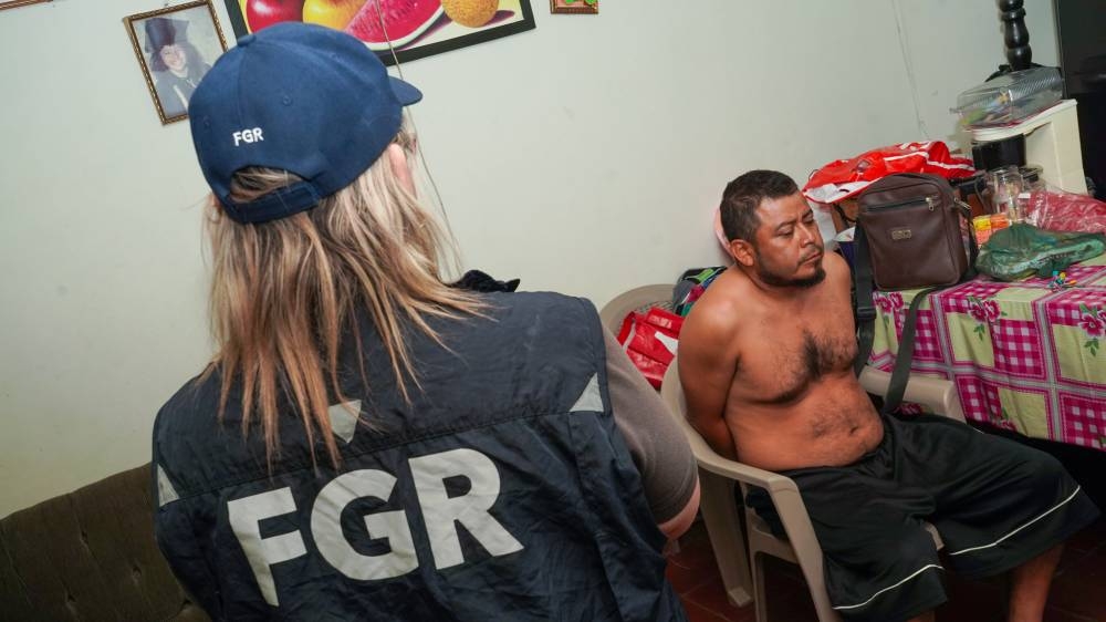 Giran órdenes de captura en contra de cuatro sujetos acusados de explotar sexualmente a una menor de 10 años