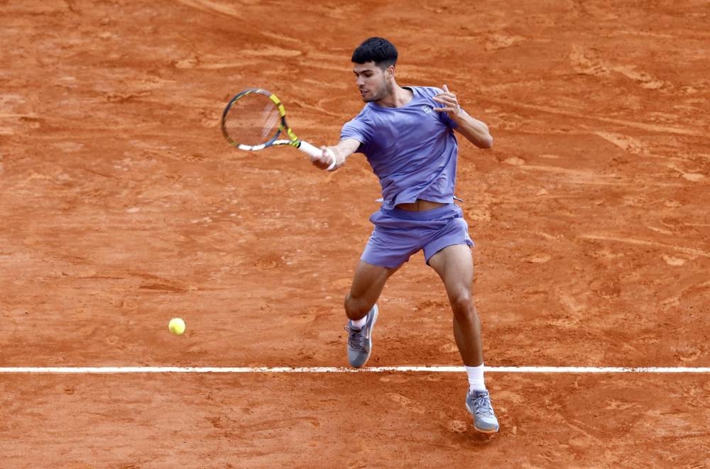 Carlos Alcaraz avanza a cuartos de Montecarlo tras arrollar a Altmaier