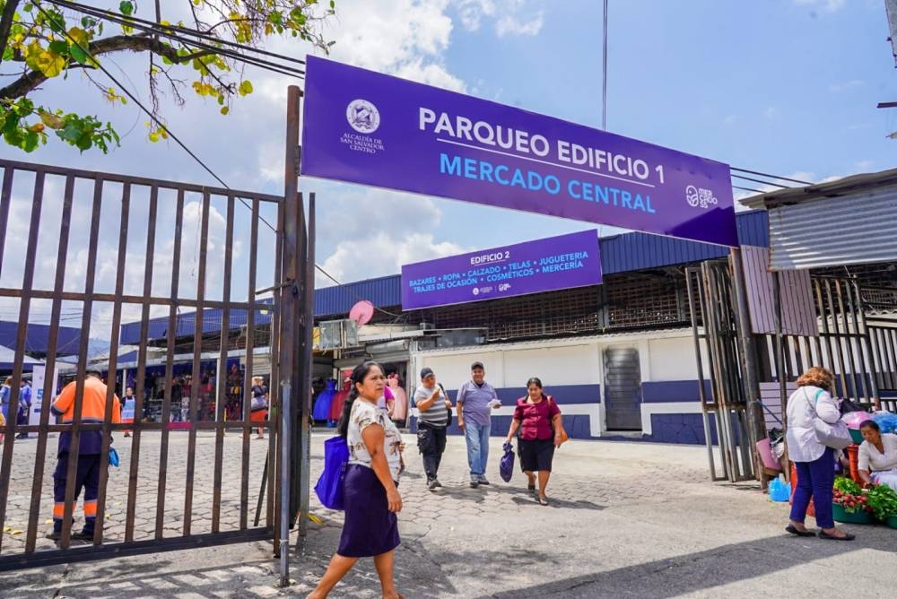 Estos serán los horarios de los mercados municipales de San Salvador Centro para la Semana Santa