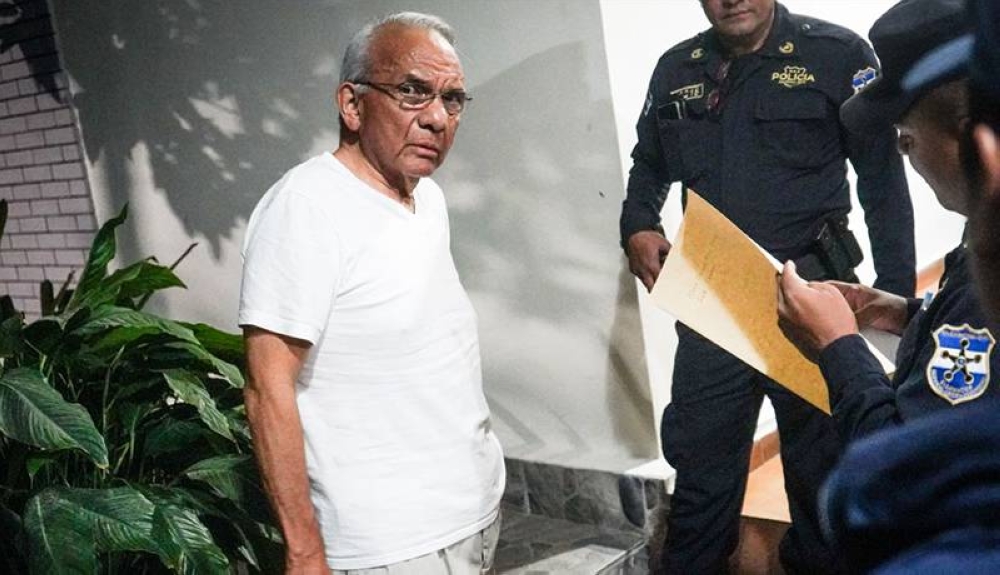 Arrestan a exgerente de empresa La Fabril y dos más por estafa de $399,000