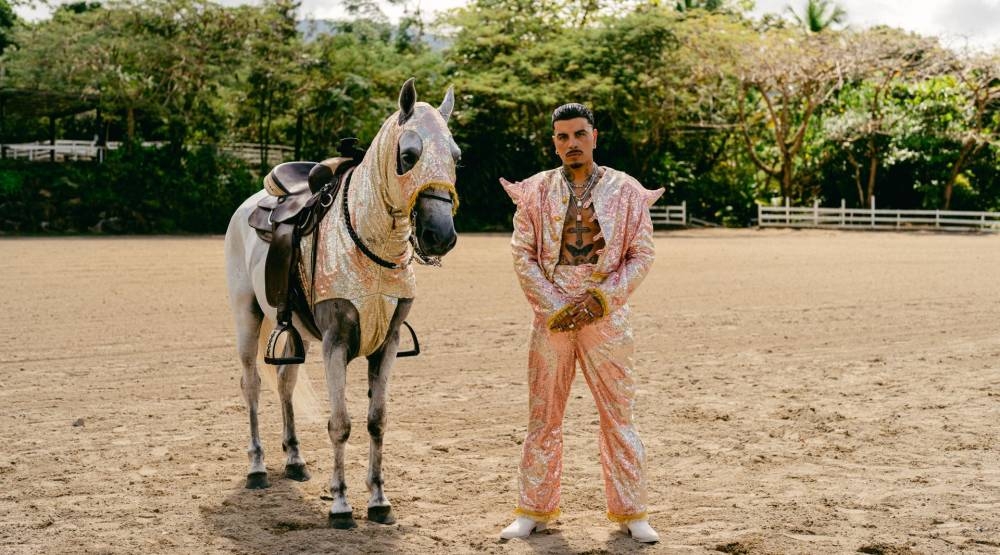 Rauw Alejandro lanza el tema «Carita linda», una carta de amor a Puerto Rico