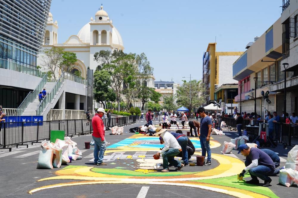 Conciertos, exposiciones y alfombras: estas son las actividades que la alcaldía capitalina hará en Semana Santa
