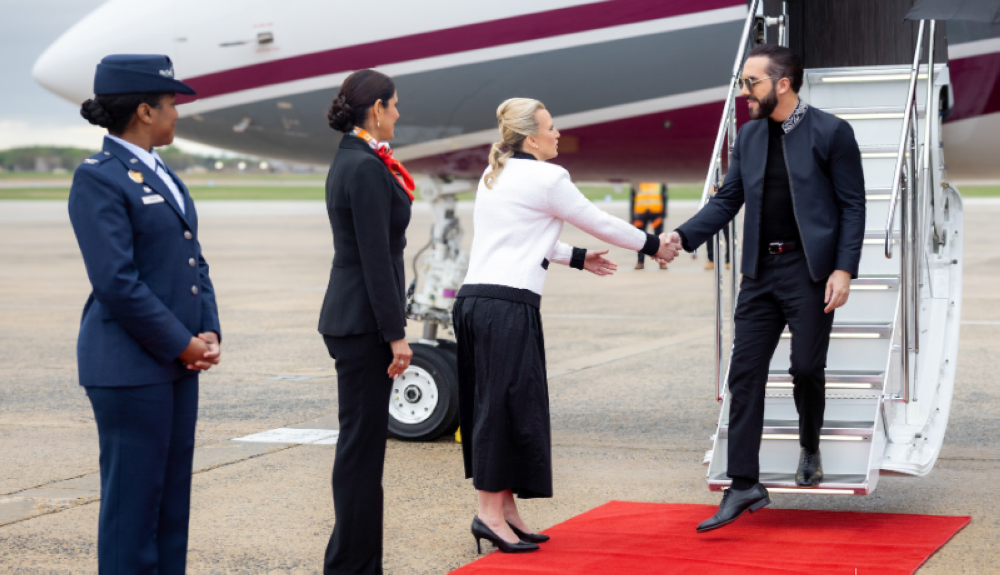 Bukele se reúne con Trump en Washington para reforzar alianza en seguridad y migración