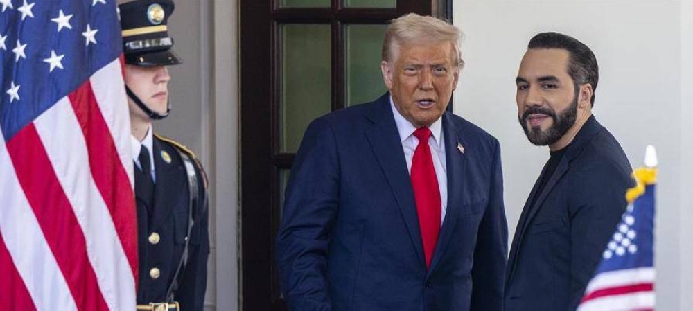 Trump agradece a Bukele por aceptar y detener a migrantes expulsados de EEUU