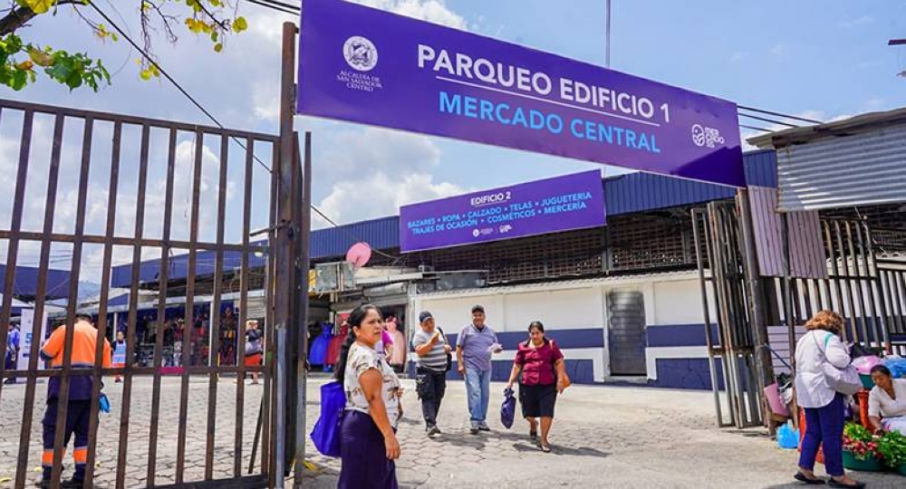 Comodatos de mercados deberán pasar por concejos, advierten regidores