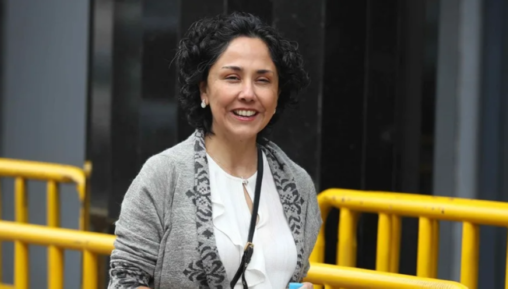 Exprimera dama peruana parte de Lima a Brasil, tras recibir asilo, según medios