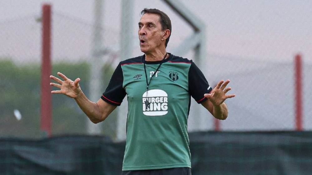 Alajuelense destituye a Alexandre Guimaraes a días del clásico contra Saprissa