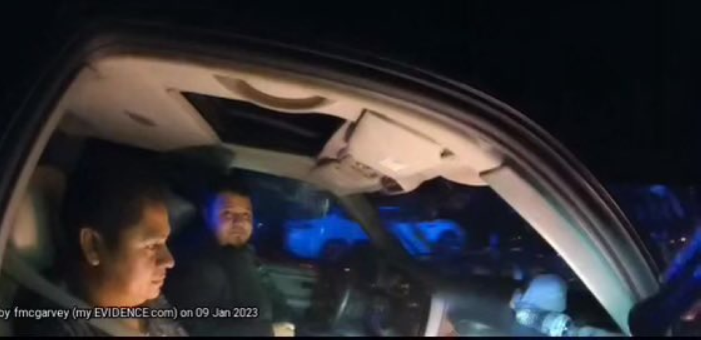 DHS dice agente de EEUU vio a ocho personas viajando con Kilmar Ábrego en 2022 y sospechó de «trata»