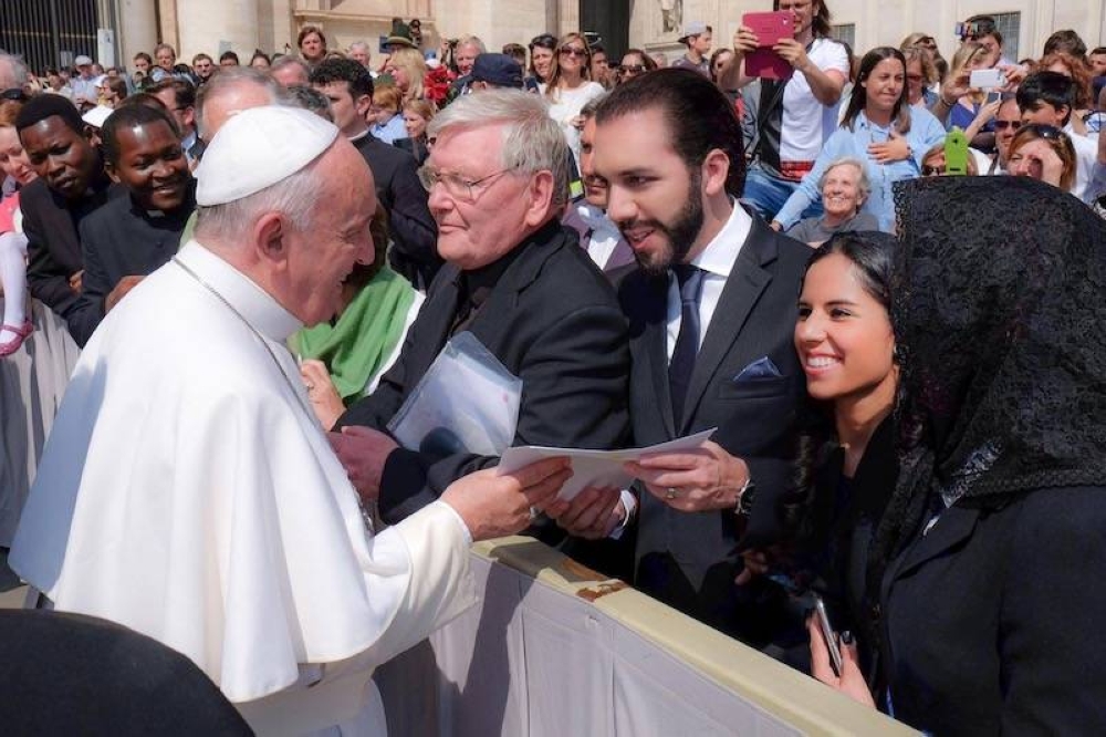 Mandatarios salvadoreños que visitaron al Papa Francisco