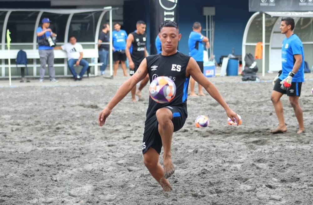Jason Urbina no jugará el Mundial de Playa Seychelles 2025 con la Selecta por lesión