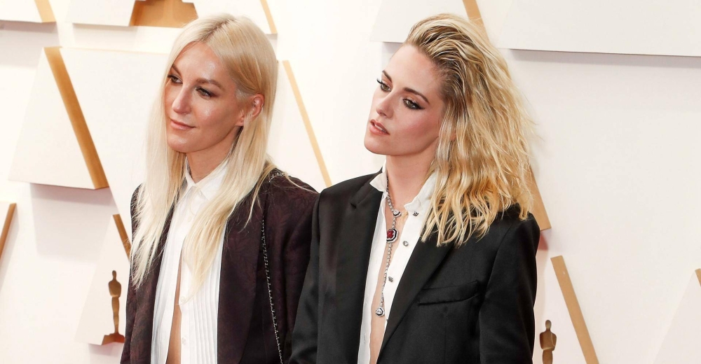 La actriz Kristen Stewart se casó con la guionista Dylan Meyer el domingo