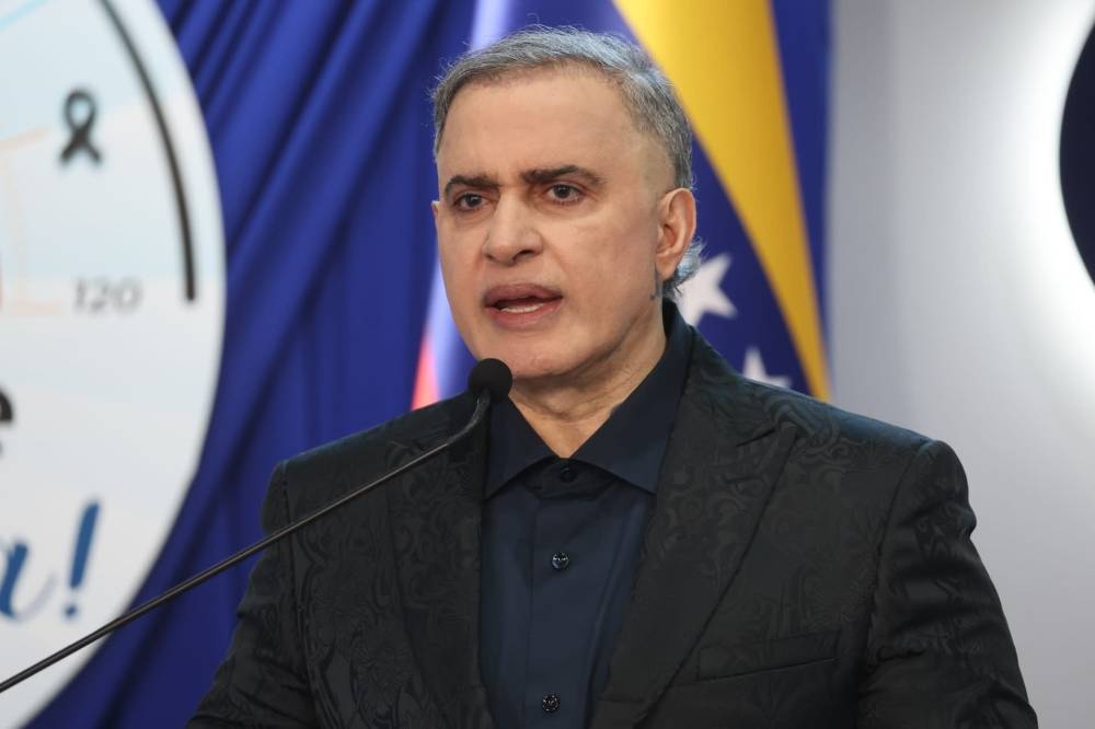 La Fiscalía venezolana anuncia que recibió a un connacional extraditado desde El Salvador