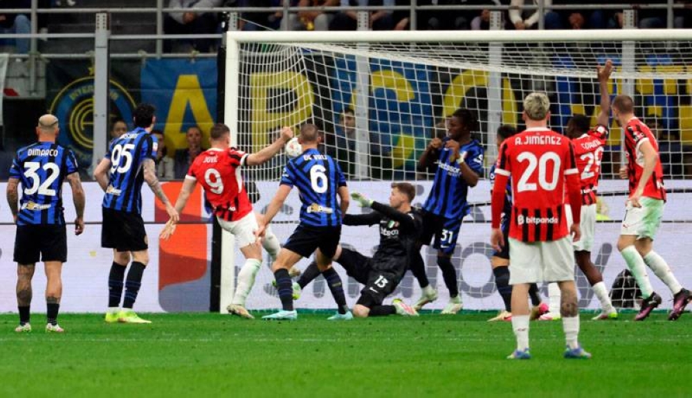 El Inter cae en el derbi de copa ante Milan y se queda sin opciones de triplete
