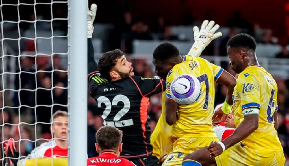 El Arsenal empata con el Palace y deja al Liverpool a un punto de la Premier