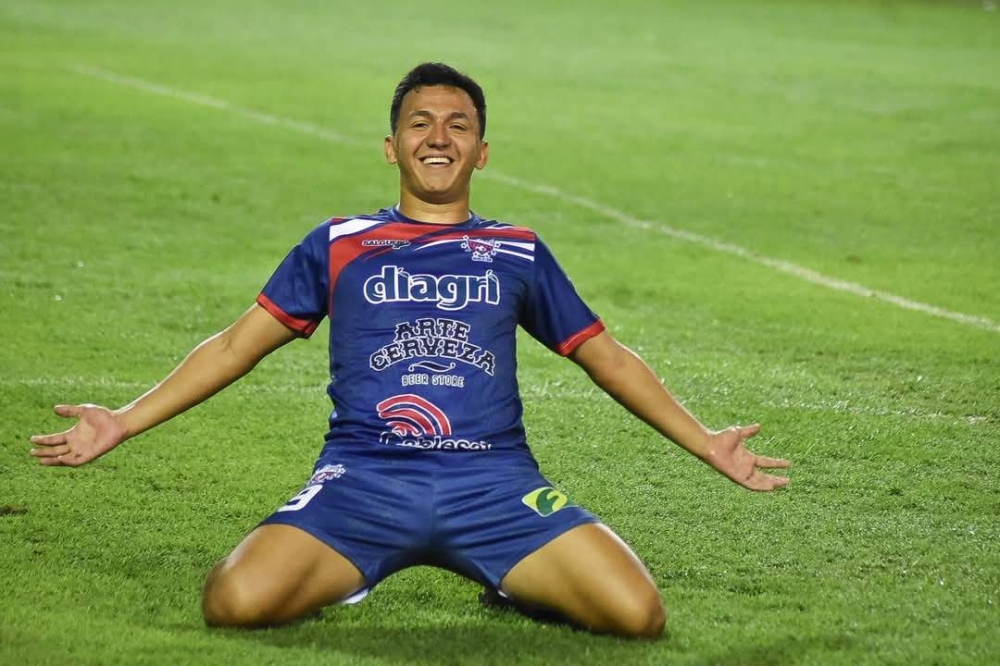 Firpo logra la remontada y derrota 3-1 a Once Deportivo en el estadio Cuscatlán