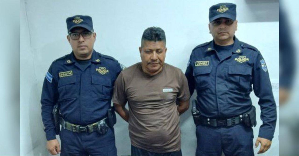 Capturan a hombre que asesinó a su pareja con un corvo en Cojutepeque