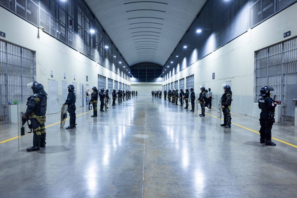 Juez estadounidense ordena regresar a inmigrante venezolano deportado a El Salvador