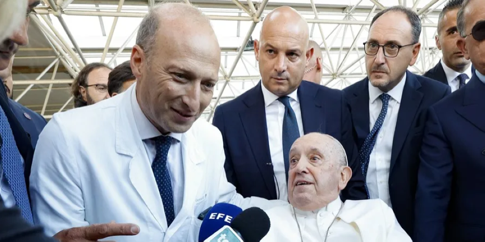 El médico del papa revela sus últimos instantes de vida y que quería «morir en casa»