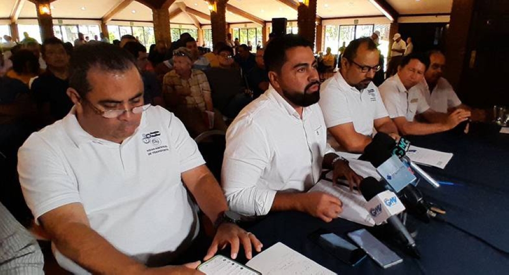 Transportistas piden aumento de la tarifa tras anuncio del aumento del salario mínimo