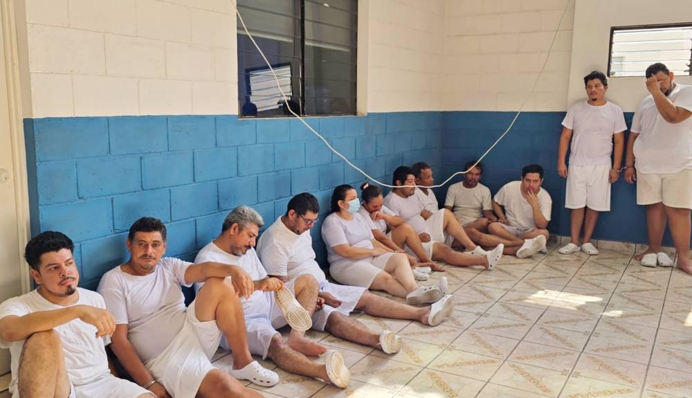 Decretan prisión provisional a 34 personas vinculadas a revender nichos en cementerio de San Miguel