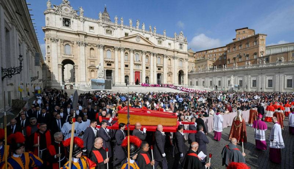 Los pasos desde el funeral hasta la elección de un nuevo papa