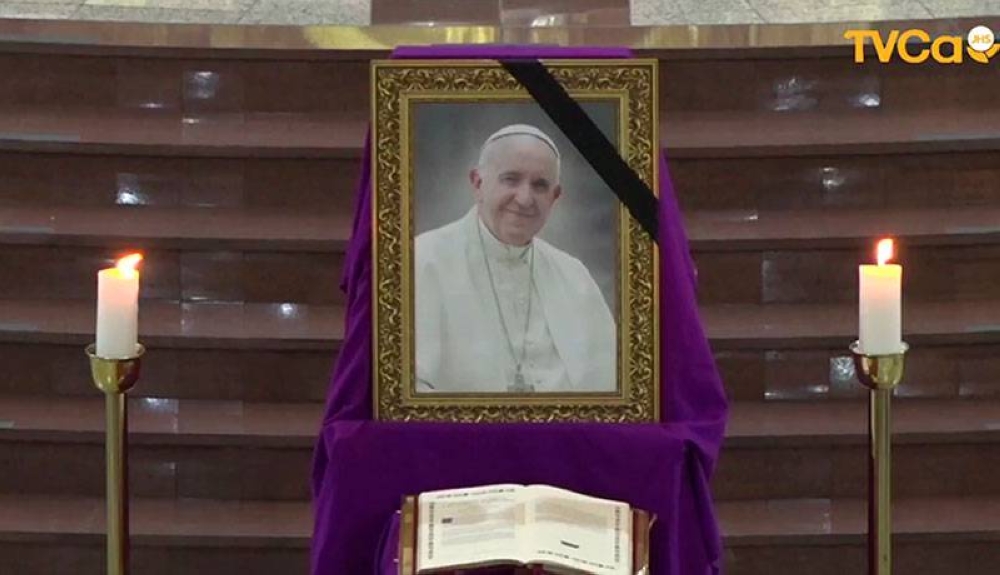 Misa exequial en memoria del papa Francisco, recuerda su legado en El Salvador