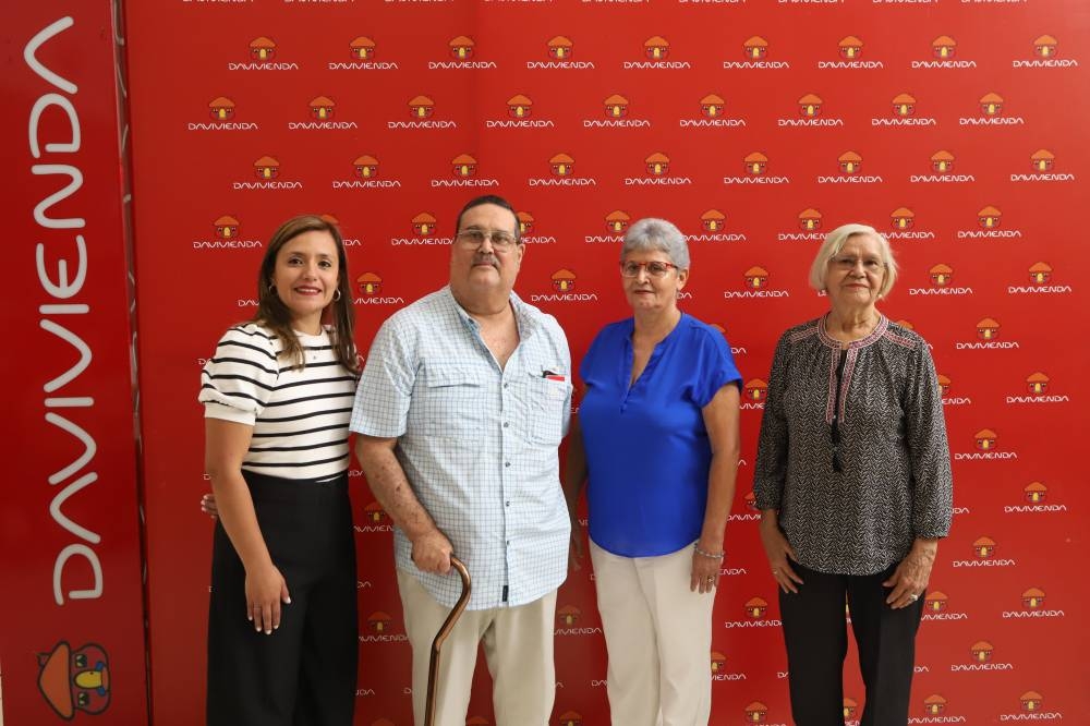 Davivienda premia la constancia del ahorro salvadoreño con más de $1.1 millones en efectivo