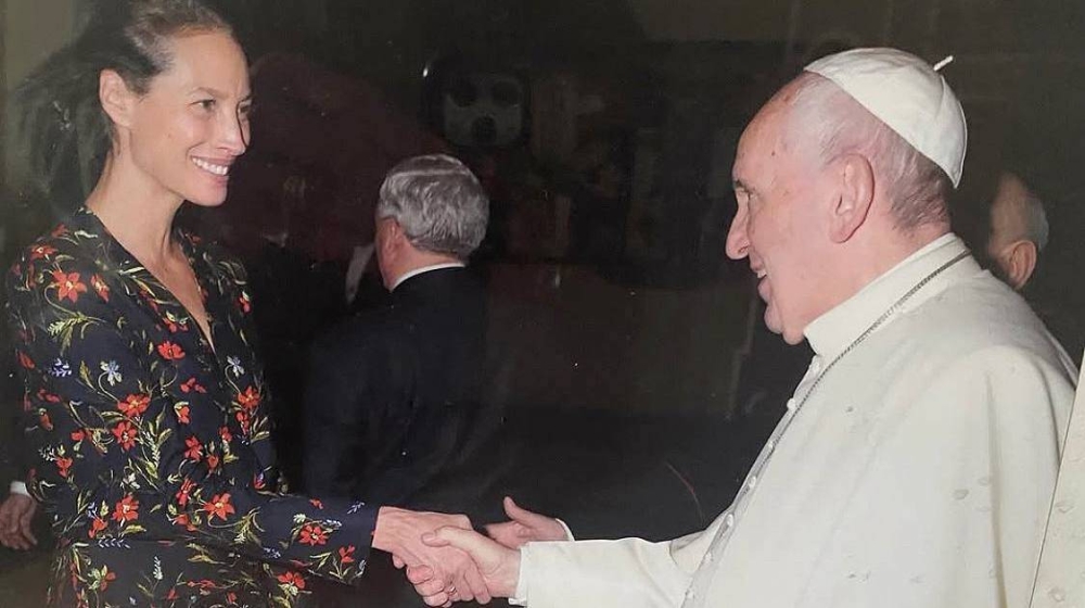 Así despidió Christy Turlington, la única supermodelo salvadoreña, al papa Francisco