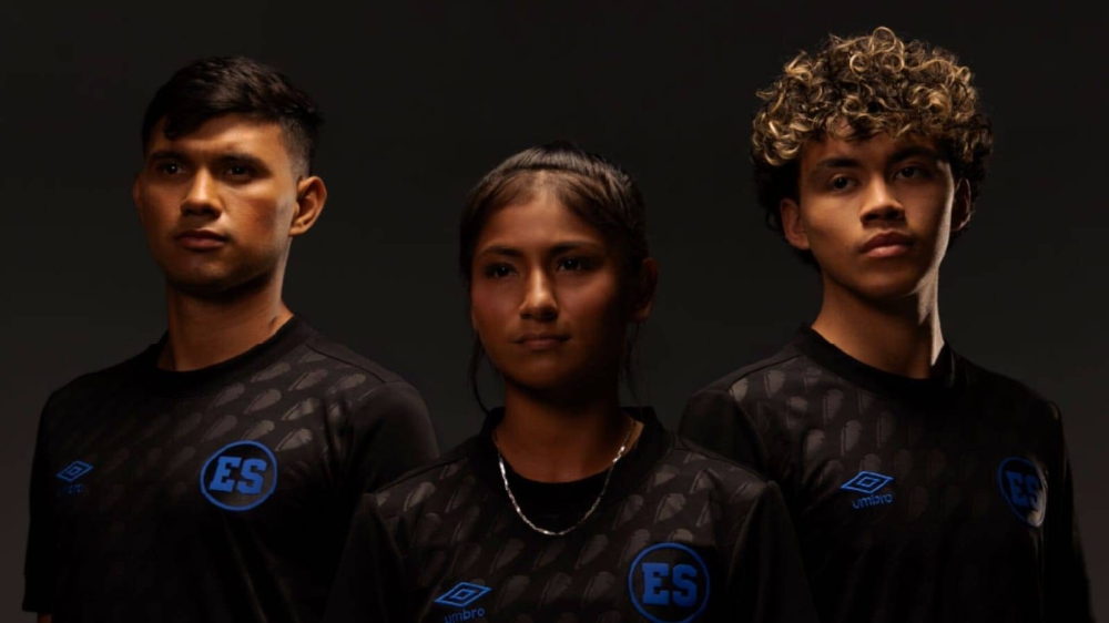 Selecta presenta tercera indumentaria para eliminatorias y Copa Oro 2025