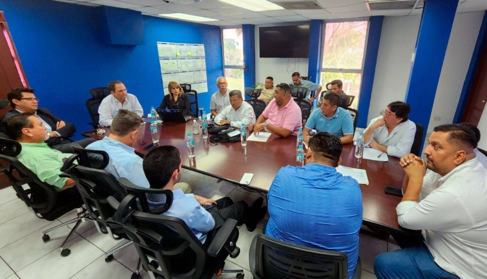 Primera División observará proyecto de nuevos estatutos de la FESFUT