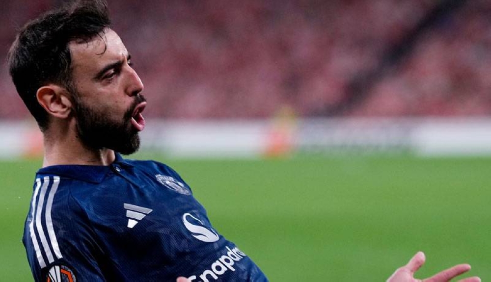 El United golea al Athletic y pone pie y medio en la final de San Mamés